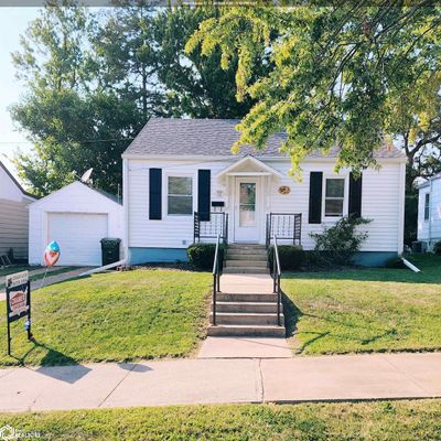 506 N 18th Street, Home with 2 bedrooms, 1 bathrooms and 1 parking in Keokuk IA | Image 1