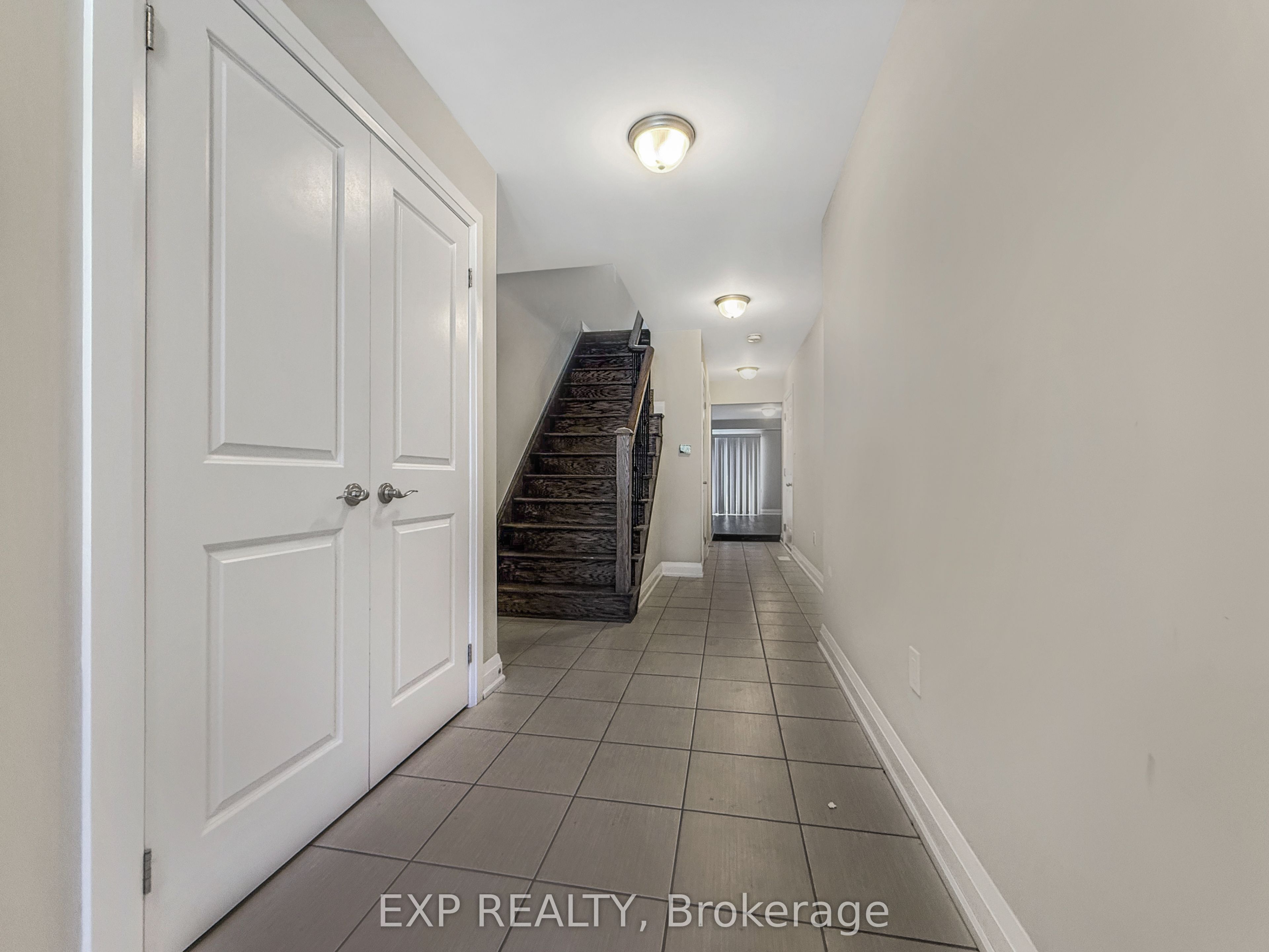 Residential Lease in Aurora 2