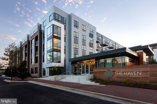 unit-226-145 Riverhaven Dr, OXON HILL, MD, 20745-1060 | Card Image