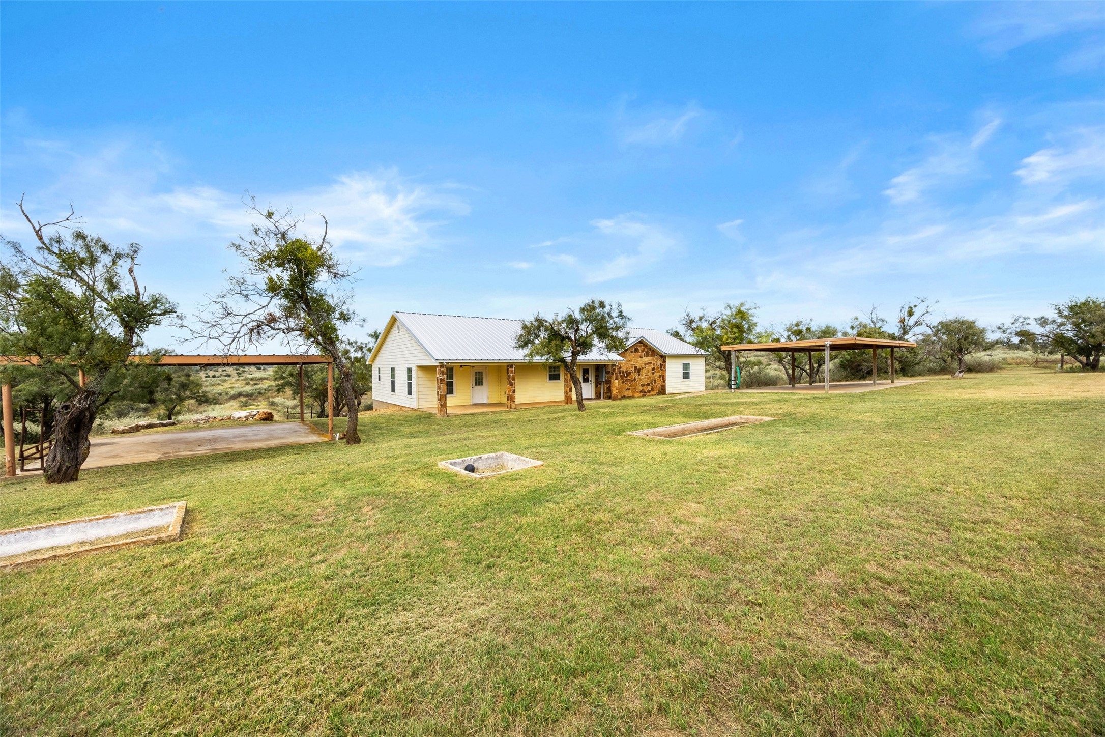 Land in San Saba 5