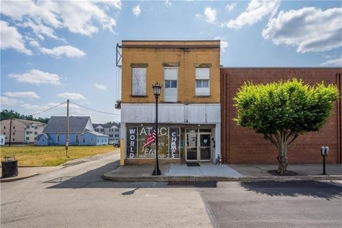242 Wood St, California, PA, 15419-1038 | Card Image