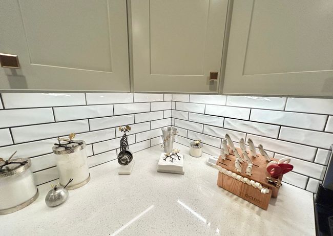 Under cabinet lighting | Image 12
