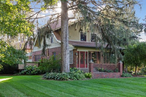 1085 Ryan Avenue W, Roseville, MN, 55113 | Card Image