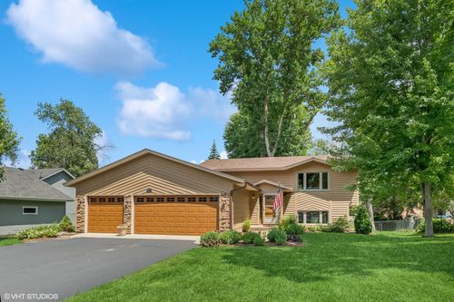 17150 Grenadier Ave, Lakeville, MN, 55044-9098 | Card Image