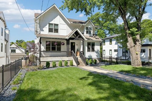 2409 Vaulx Ln, Nashville, TN, 37204-2627 | Card Image