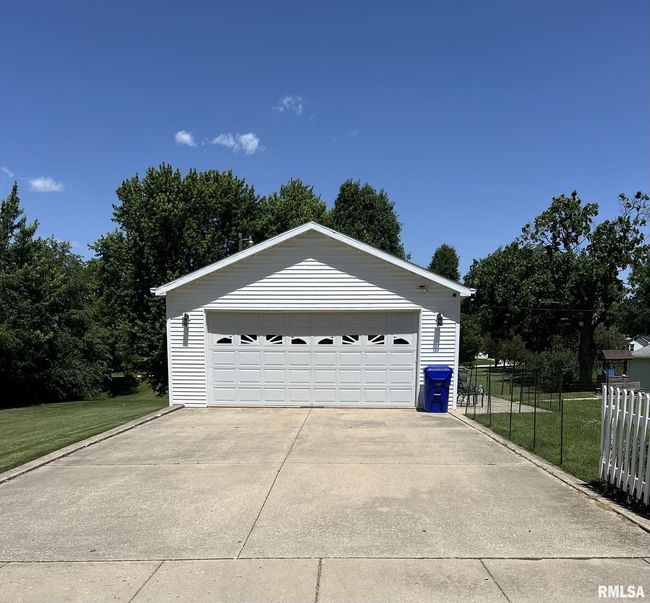 1214 W 2 Nd St, House other with 3 bedrooms, 1 bathrooms and null parking in Kewanee IL | Image 4