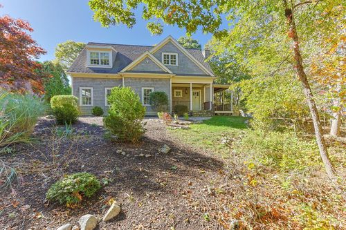 39 Upland Avenue, Falmouth, MA, 02540 | Card Image