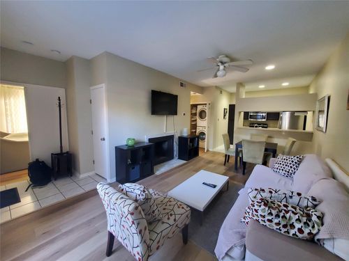 apt-19-8055 Cambridge St, Houston, TX, 77054-3030 | Card Image