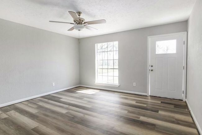 120 Hutson Ln, House other with 4 bedrooms, 2 bathrooms and null parking in Brazoria TX | Image 4