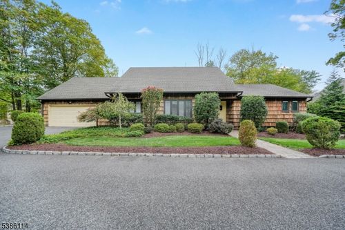 63 Passaic Valley Rd, Montville, NJ, 07045-9361 | Card Image