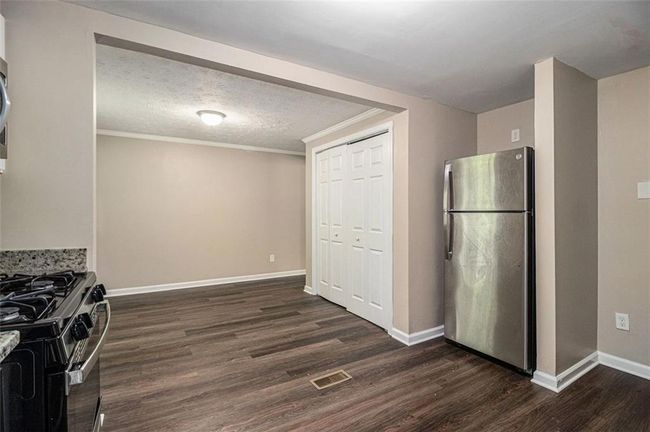 120 Cainwood Ct E, House other with 6 bedrooms, 3 bathrooms and 1 parking in Atlanta GA | Image 10
