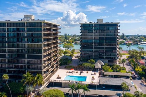 901-7600 Bayshore Dr, TREASURE ISLAND, FL, 33706-3554 | Card Image