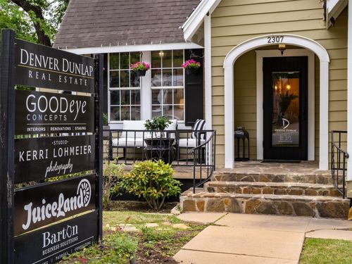 2307 Lake Austin Blvd, Austin, TX, 78703-4560 | Card Image