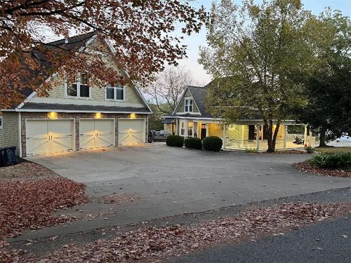 523 S Clifford St, Harrison, AR, 72601-5811 | Card Image