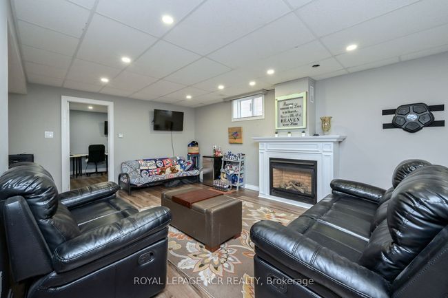 26 Dekker St, House other with 4 bedrooms, 3 bathrooms and 4 parking in Everett ON | Image 16