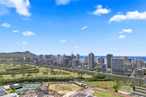 ph4-581 Kamoku St, Honolulu, HI, 96826-5250 | Card Image