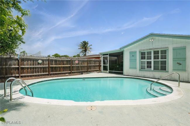 4011 Coconut Cir S, House other with 2 bedrooms, 2 bathrooms and null parking in NAPLES FL | Image 30