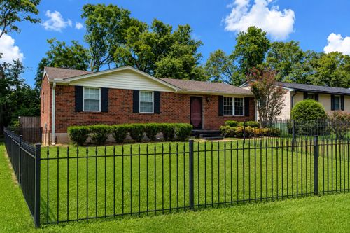 3229 Briarwick Dr, Nashville, TN, 37218-3101 | Card Image