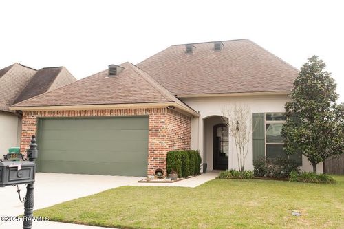 111 Golden Cypress Dr, Youngsville, LA, 70592-6581 | Card Image