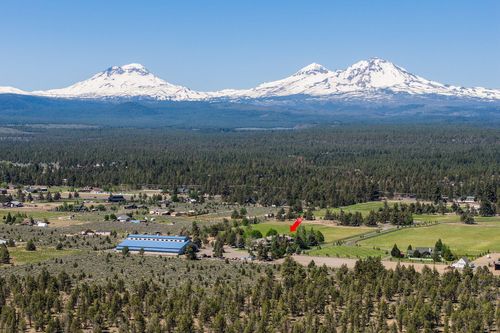 67480 Cloverdale Rd, Bend, OR, 97703-8086 | Card Image