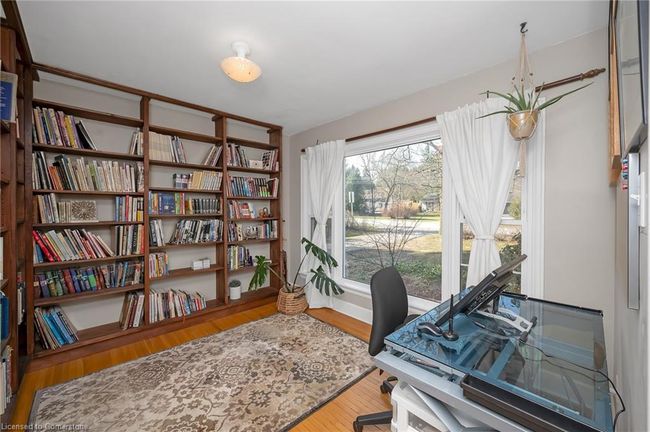 1386 Centre Rd, House other with 4 bedrooms, 2 bathrooms and 11 parking in Carlisle ON | Image 6