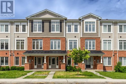 5 Canoe Lane, Hamilton, ON, L8K0A3 | Card Image