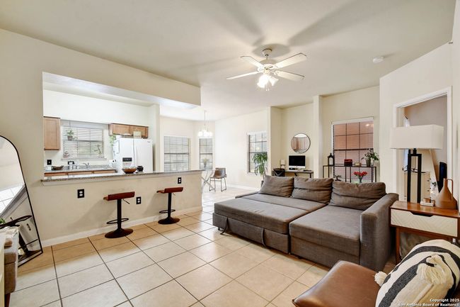 APT-1716 - 6160 Eckhert Rd, Condo with 2 bedrooms, 3 bathrooms and null parking in San Antonio TX | Image 6