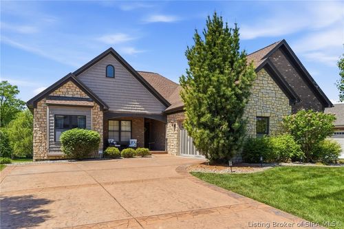 5518 Covington Dr, Charlestown, IN, 47111-9062 | Card Image