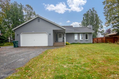 404 Rogers Rd, Kenai, AK, 99611-6816 | Card Image