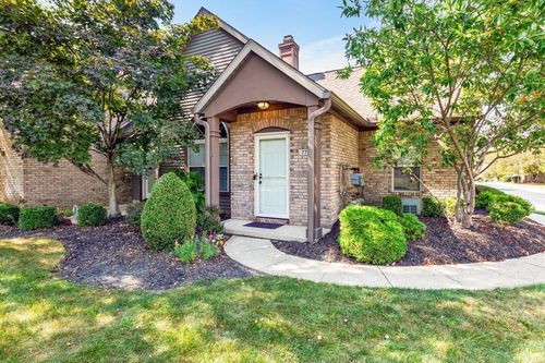 7737 Redman Ln, Reynoldsburg, OH, 43068-8121 | Card Image