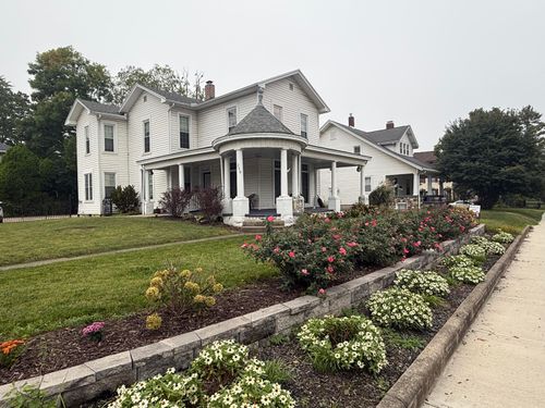 209 N Miami St, West Milton, OH, 45383-1836 | Card Image