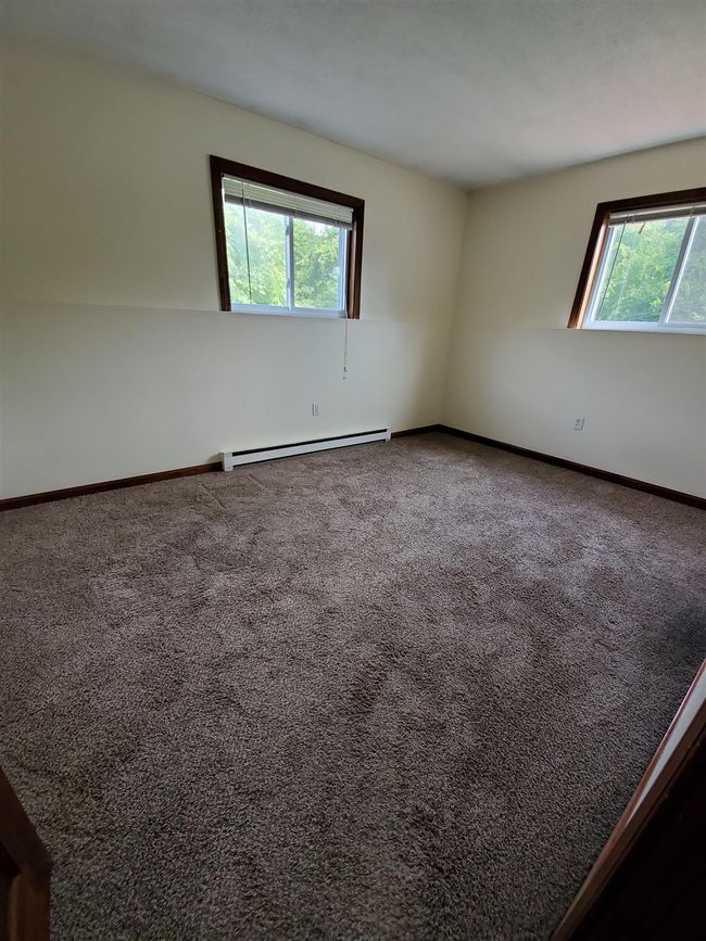 17B Mercury, Sold in Londonderry Zoocasa