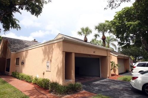 67 Balfour Rd E, Palm Beach Gardens, FL, 33418-7089 | Card Image