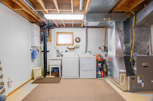 60 James St N, House other with 3 bedrooms, 2 bathrooms and 2 parking in Forest ON | Image 30