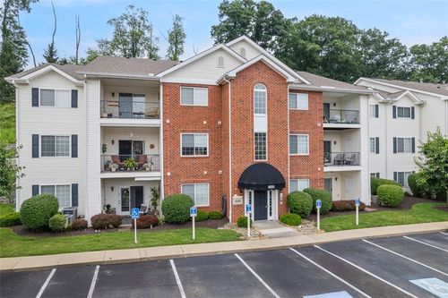 203-800 Hidden Ridge Court, South Park, PA, 15129 | Card Image