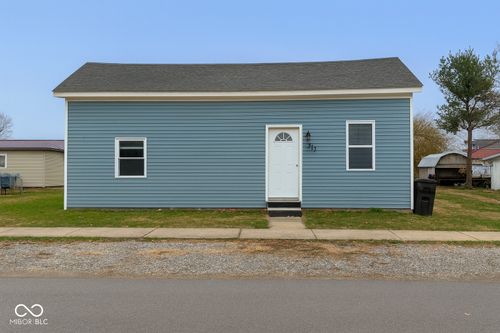 317 N Sycamore St, Ladoga, IN, 47954-9341 | Card Image