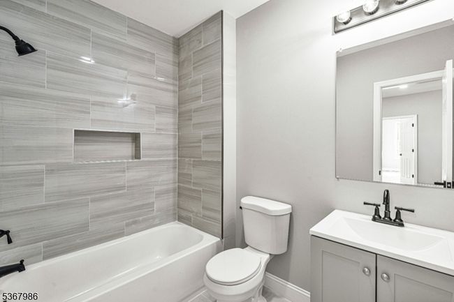 1119 E Front St, Home with 11 bedrooms, 4 bathrooms and null parking in Plainfield NJ | Image 11