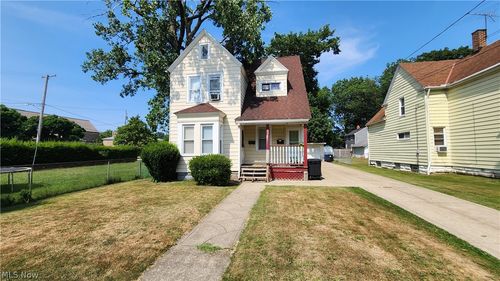 3747 Bosworth Road, Cleveland, OH, 44111 | Card Image