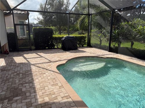9061 Isla Bella Cir, BONITA SPRINGS, FL, 34135-7196 | Card Image