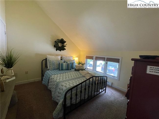 Primary bedroom. | Image 4