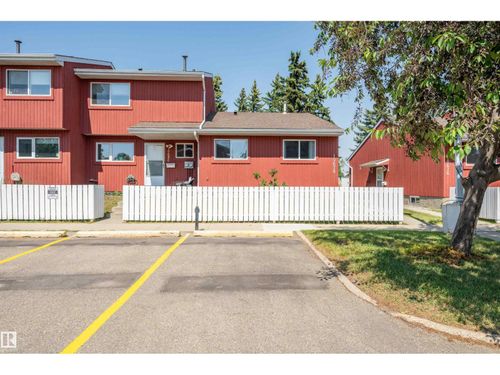 10678 Beaumaris Rd Nw, Edmonton, AB, T5X3N4 | Card Image
