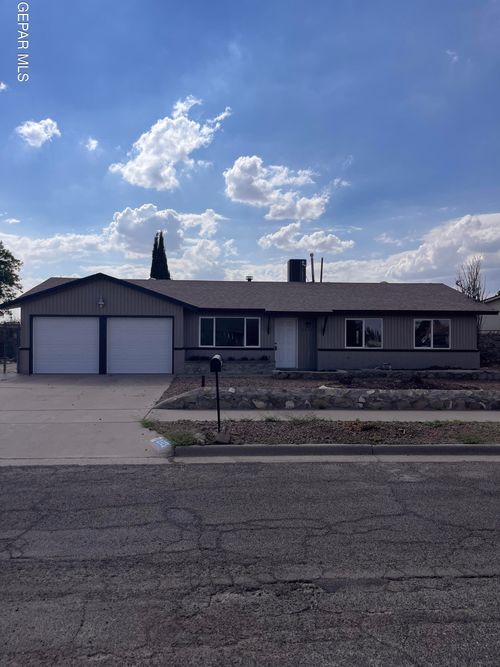 2325 Ken Venturi Ln, El Paso, TX, 79936-2718 | Card Image