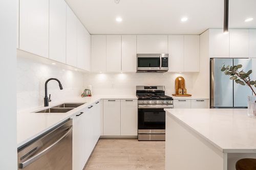 g408-8380 200a St, Langley, BC, V2Y3S5 | Card Image