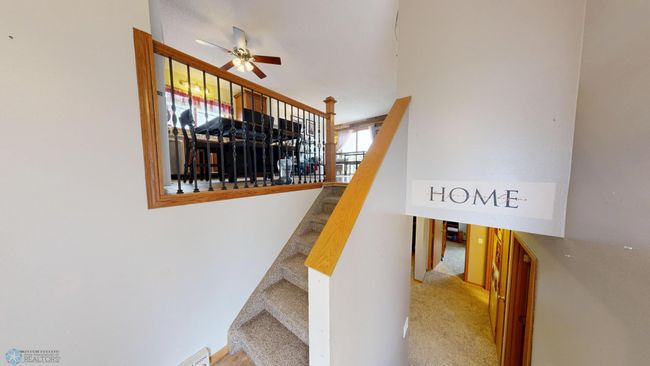 Spacious Split Entrance | Image 4