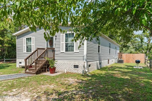 1060 Poplar Rd, Southport, NC, 28461-9654 | Card Image