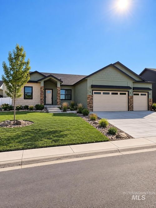 760 Oakmont St, Payette, ID, 83661-1060 | Card Image