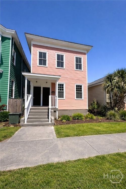 12-516 W 38th St, savannah, GA, 31415-8412 | Card Image