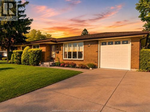 97 Wilkinson Court, Amherstburg, ON, N9V2J3 | Card Image