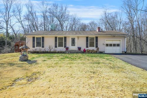 3 Midland Rd, Montville, NJ, 07045-9149 | Card Image