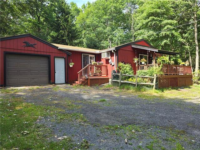 Delaware Dr, Jim Thorpe, PA 18229